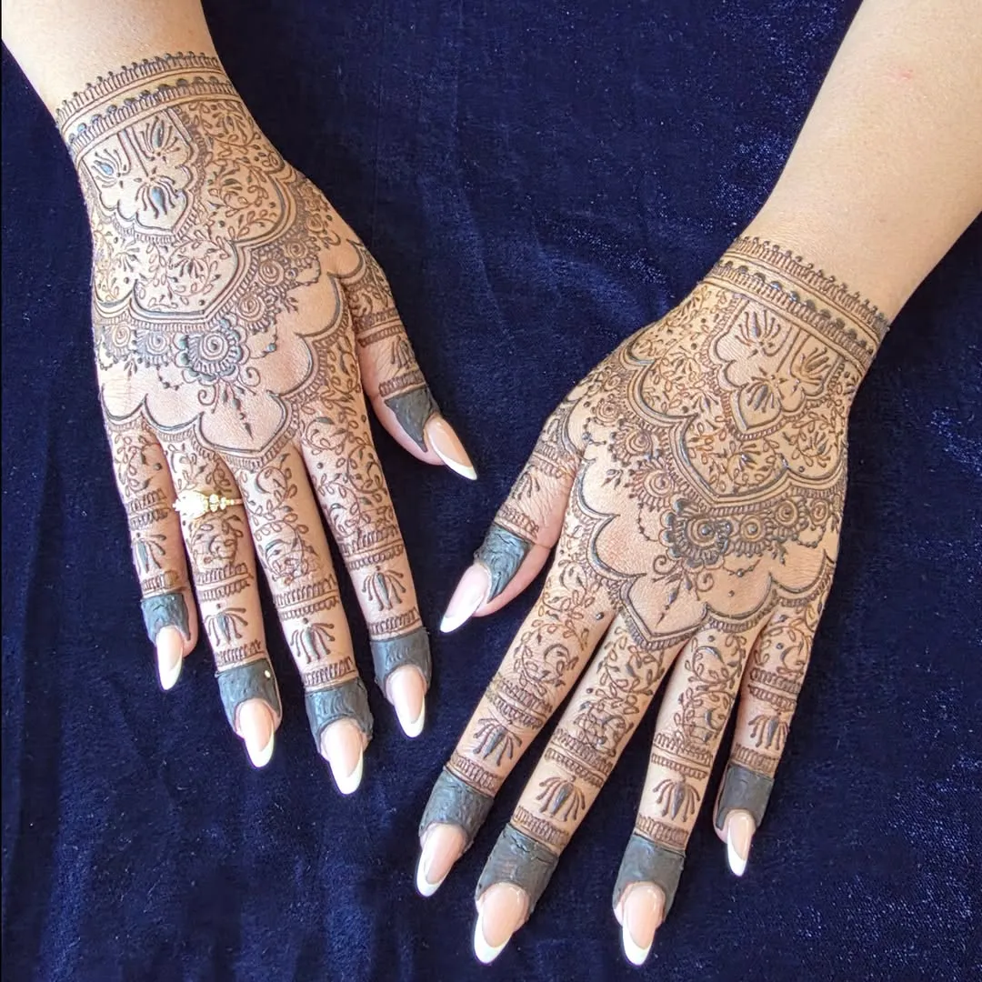 Henna Artistry: Cultural Significance & Contemporary Jagua Layouts
